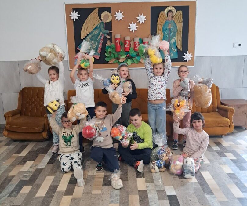 Humanitarna akcija “Igračkom do osmijeha” 