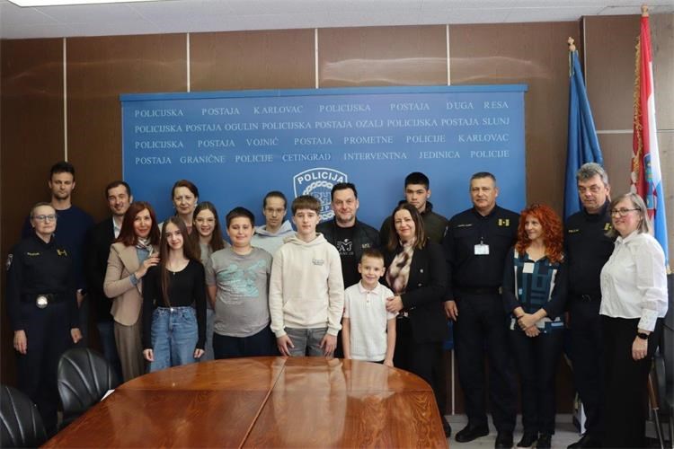 PU karlovačka nagradila najuspješnije natjecatelje Prometne učilice s područja karlovačke županije